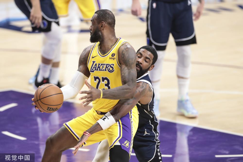 着阵容中的 着阵容中的