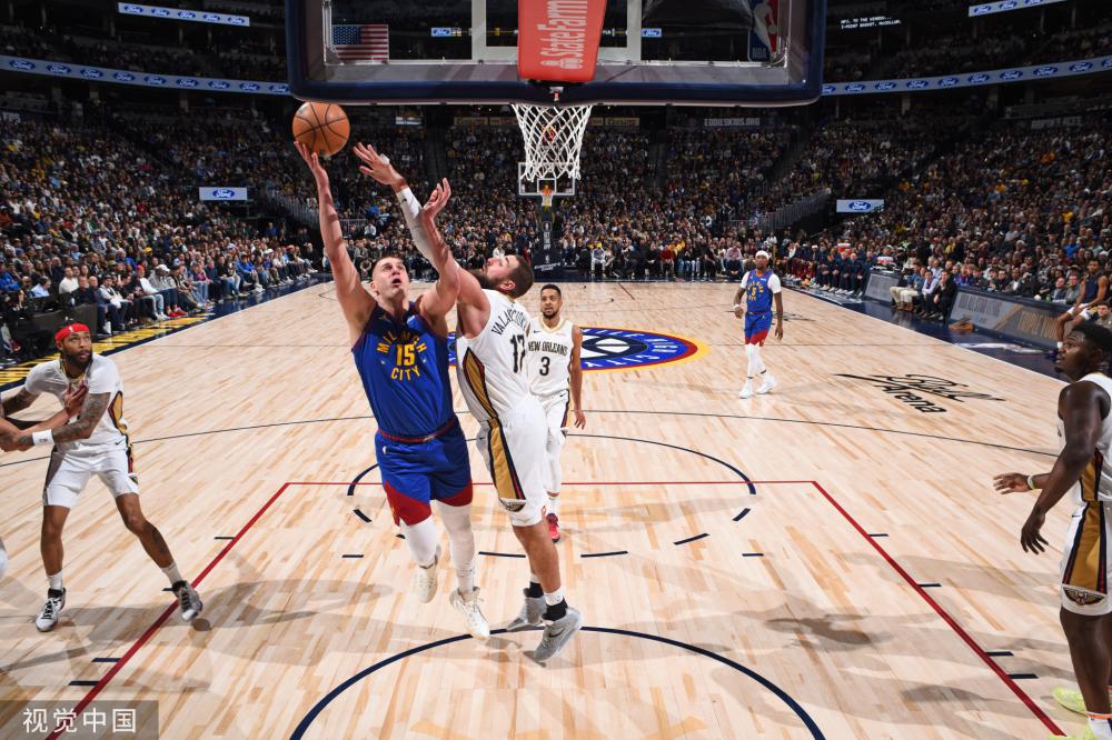 都因在莱切 都因在莱切